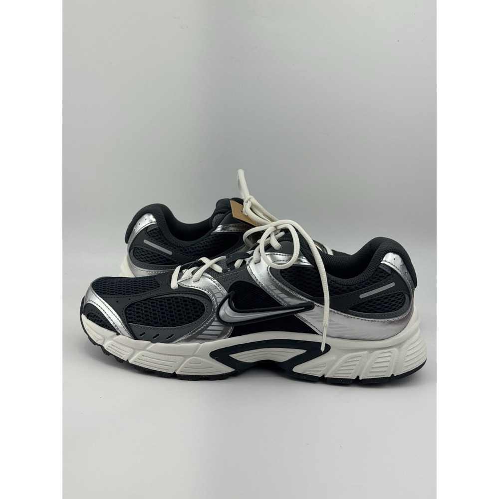 Nike V5 RNR (HQ7901 300) Black / Silver Running Sneaker Women's 12/mens 10.5 - Picture 4 of 9